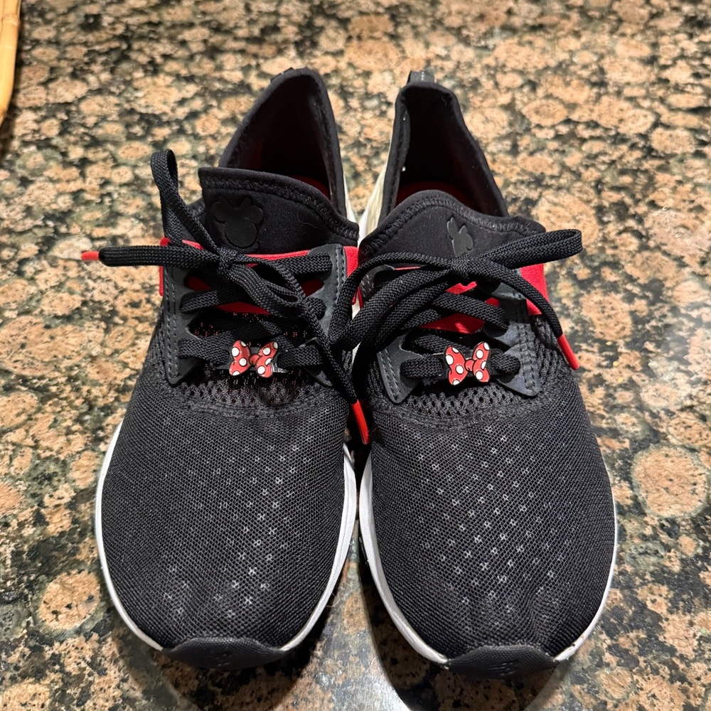 DISNEY X NEW BALANCE sneakers